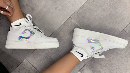 Payday Treats! Spoil Yourself With Some Fresh New Sneakers Payday Treats! Spoil Yourself With Some Fresh New Sneakers