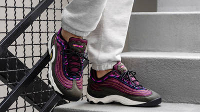 nike air skarn purple