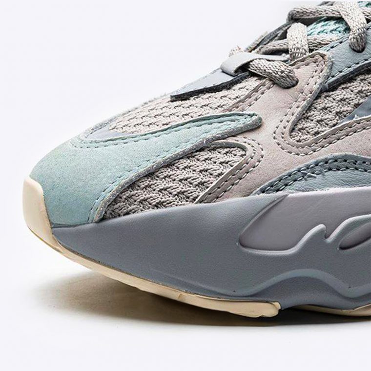 adidas Yeezy Boost 700 V2 Inertia toe box copy