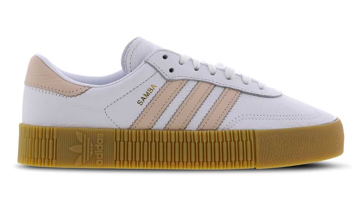 _0009_10 Of The Best Selling Sneakers On Foot Locker Right Now