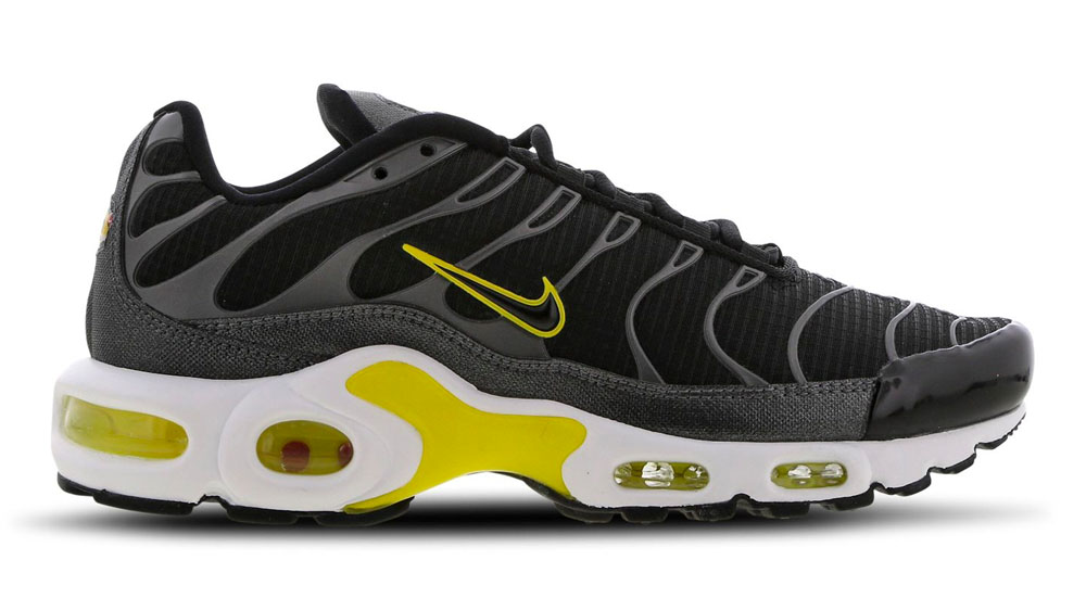 _0019_The 20 Unmissable Steals From The Foot Locker Sale!