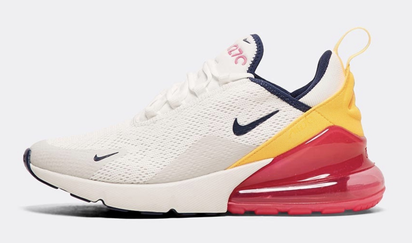 10 Light Sneakers To Keep The Summer Spirit Alive 8
