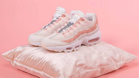 Sale Steal Alert! This Bleached Coral Air Max 95 Is Now Less Than £80! Sale Steal Alert! This Bleached Coral Air Max 95 Is Now Less Than £80!