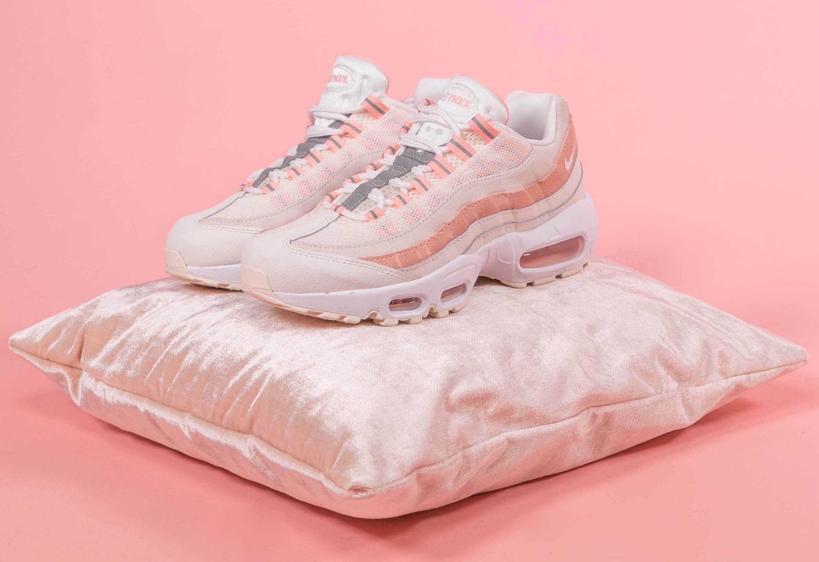 Air-Max-95-Bleached-Coral-2