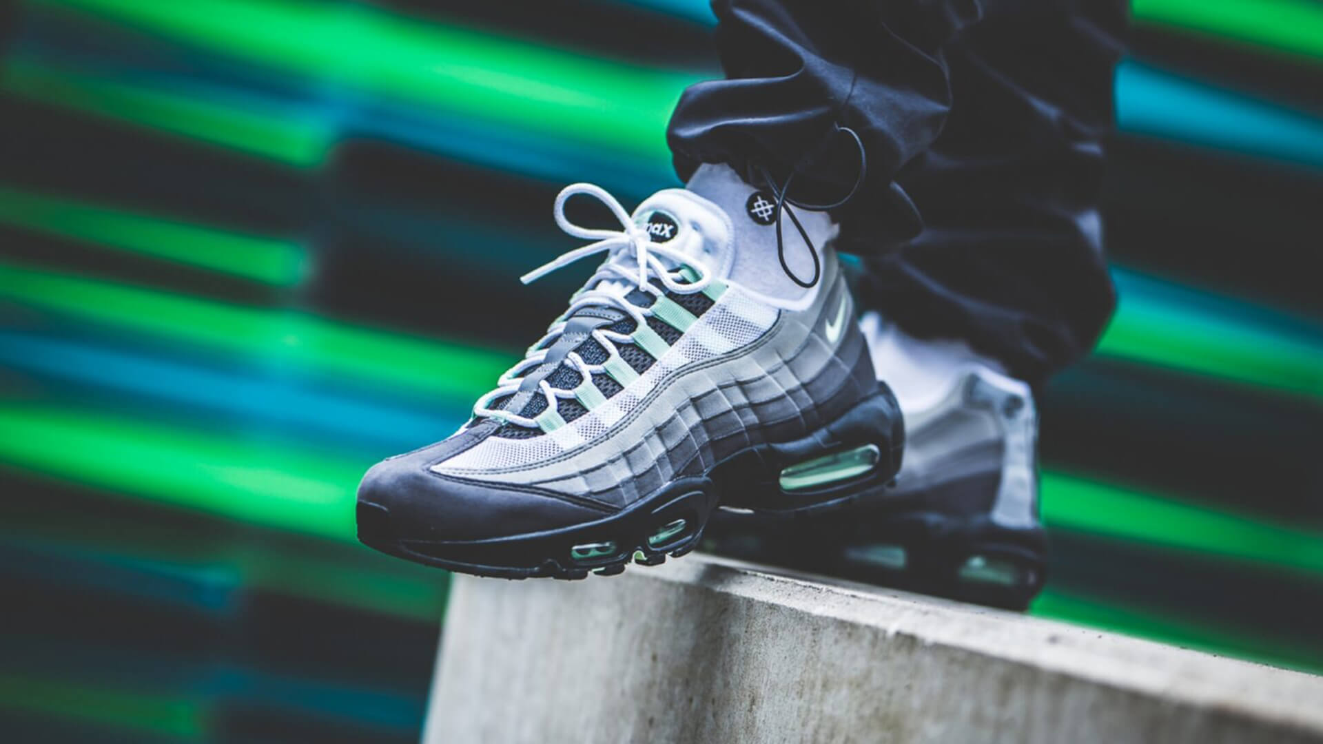 nike air max 95 day and night