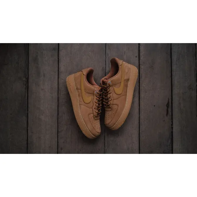 Nike air force 1 07 store low wheat