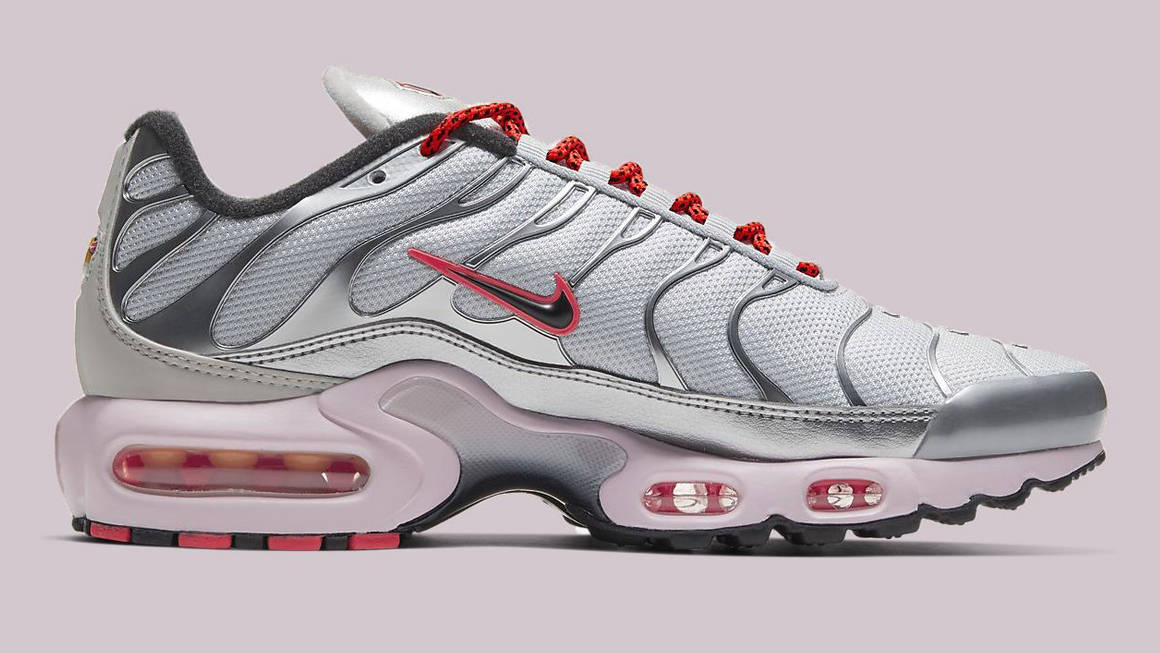 Uitrusting lint Demon Play Bring The Attitude In This Metallic Silver Air Max Plus | The Sole Supplier
