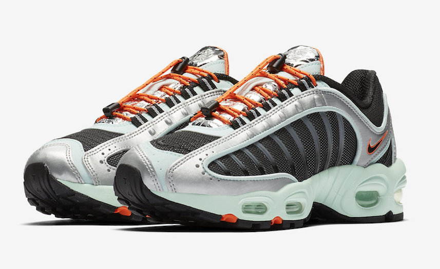 Nike Air Max Tailwind IV Toggle