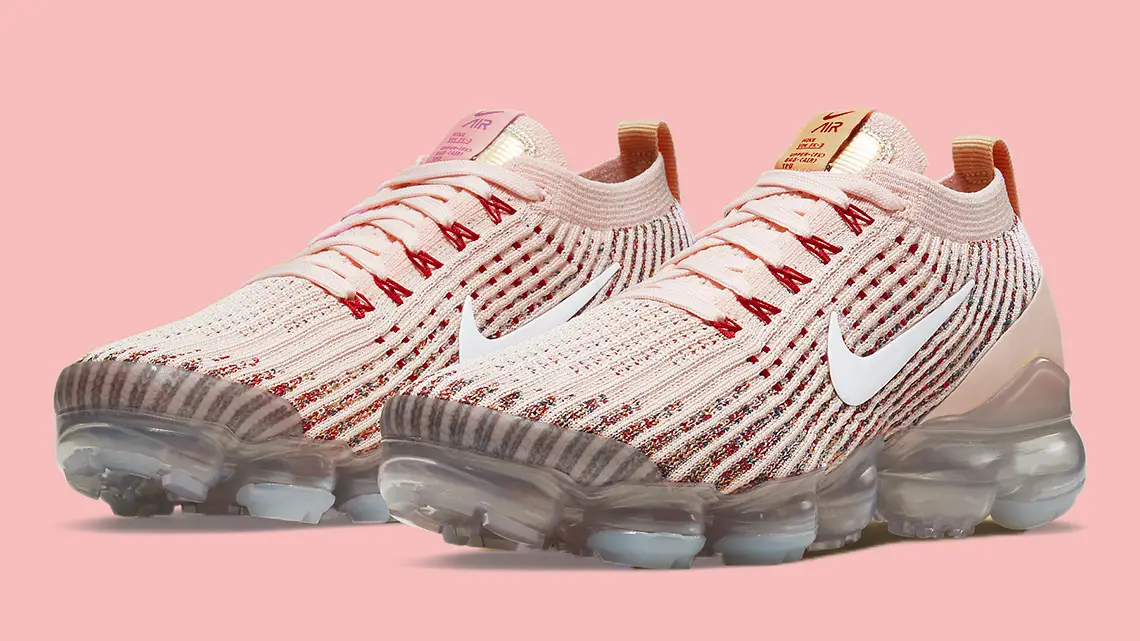 Colourful vapormax clearance