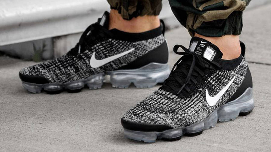 heavy grinning staff Nike Air VaporMax Flyknit 3.0 Oreo | Where To Buy | AJ6900-002 | The Sole  Supplier
