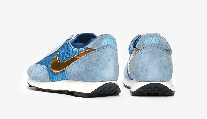 Nike Daybreak Black Metallic Gold