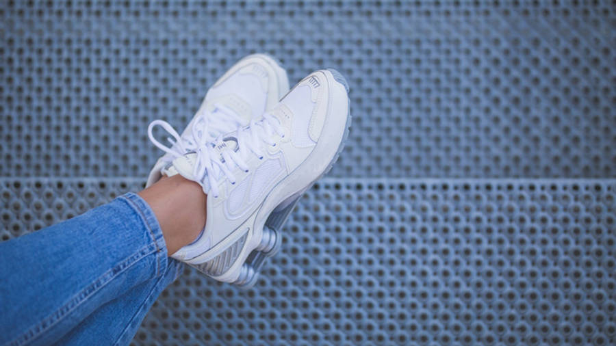 nike shox enigma 9000 white