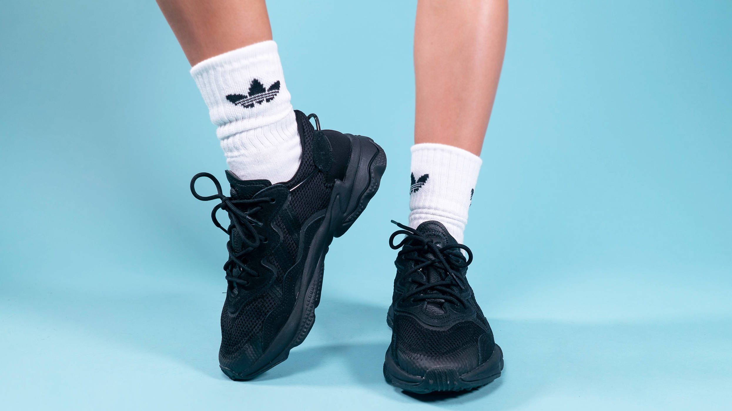 adidas ozweego black feature