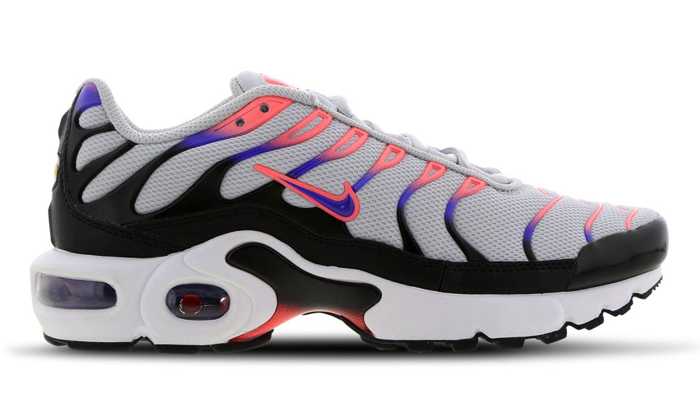 _0007_Nike Tuned Air Max Plus Black Grey
