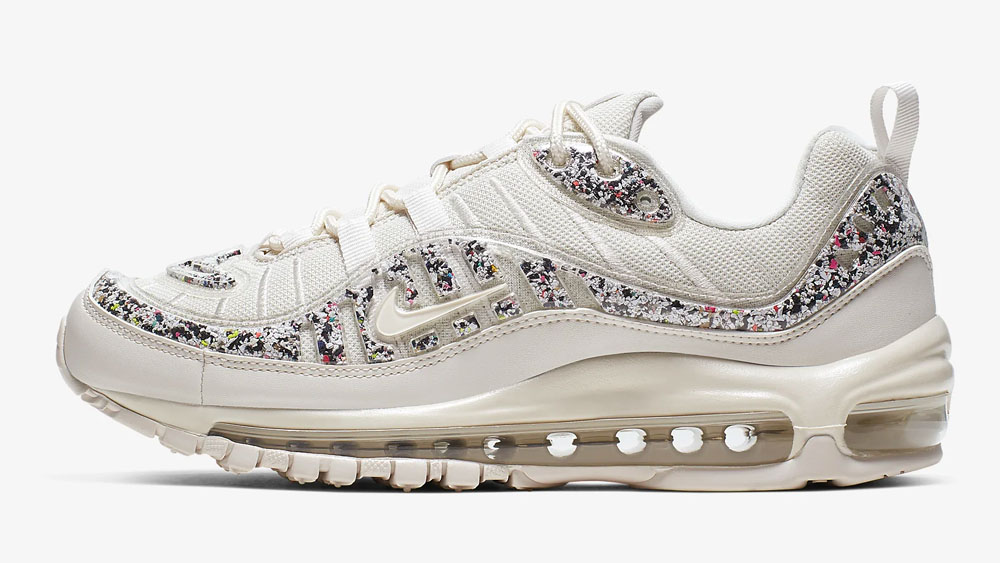 _0016_Save Up To 50% With This EXTRA 20% Off Code On All Nike Sale Sneakers!