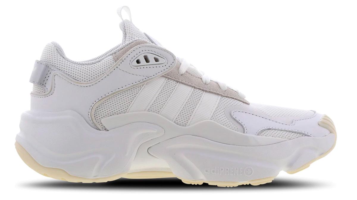 _0024_Foot Locker VIP SALE The Sole Womens