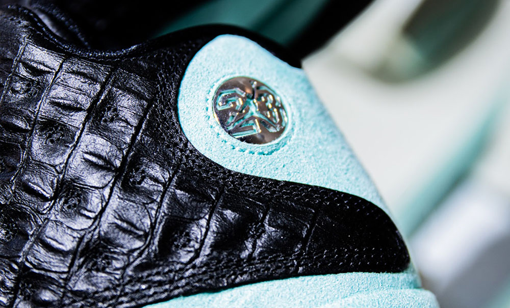 Air Jordan 13 Island Green detail shot