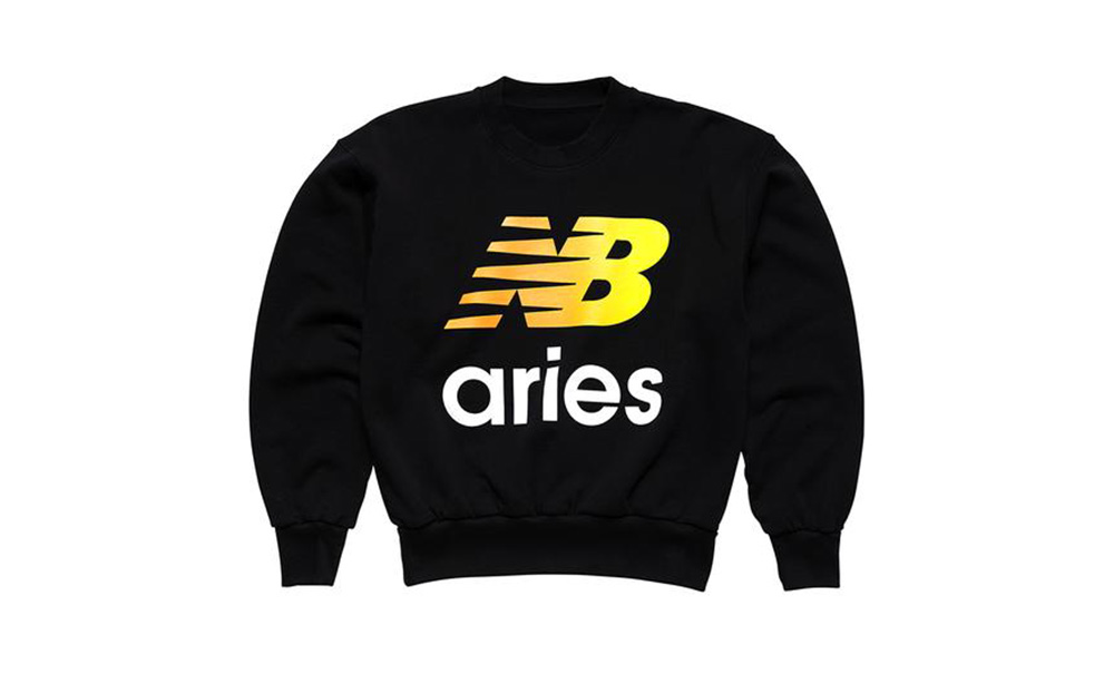 Aries new balance hoodie black