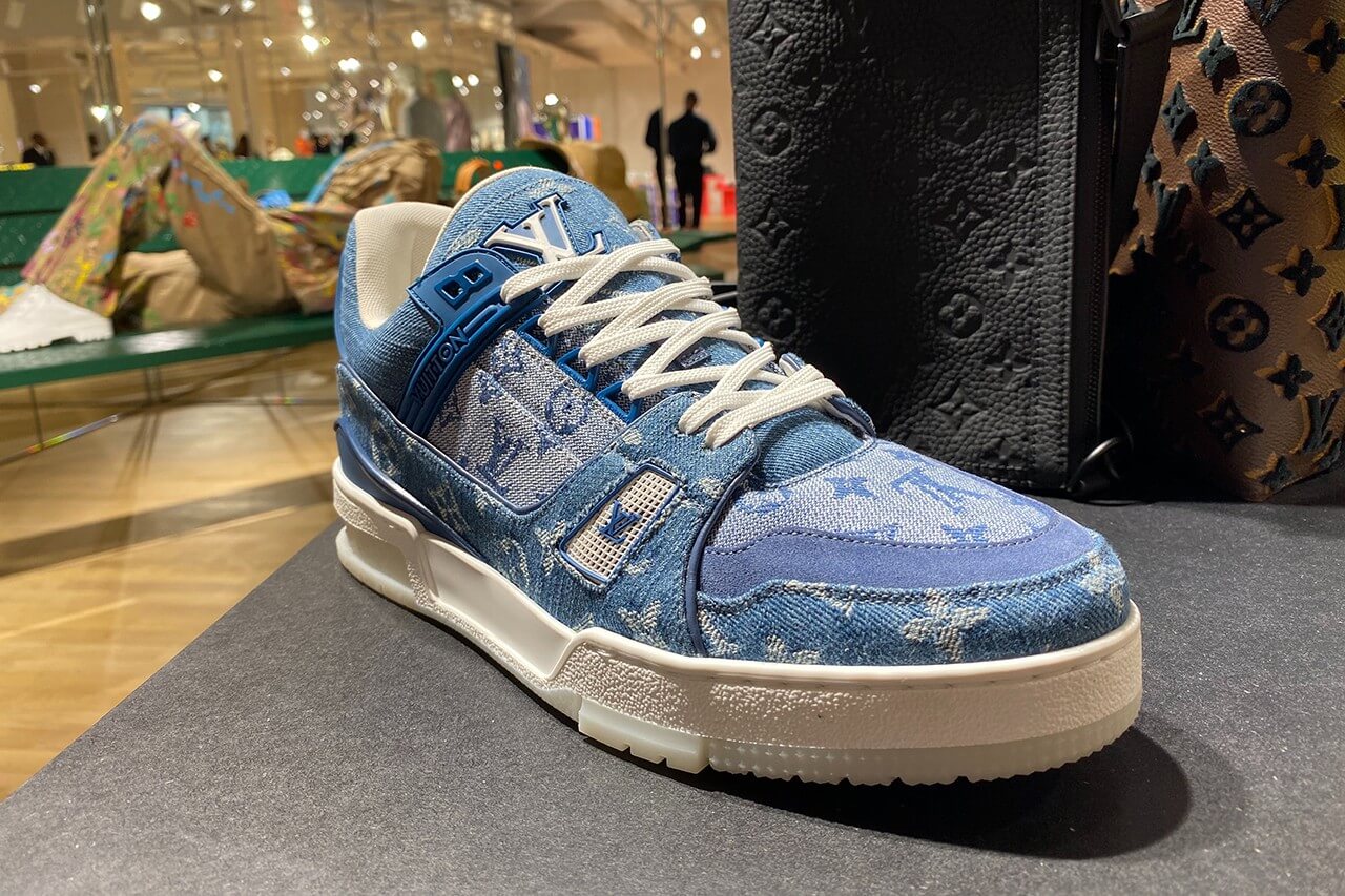 Louis Vuitton LV 408