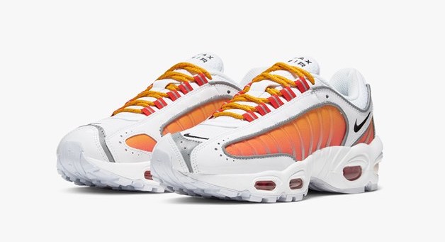 Nike Air Max Tailwind University Gold front