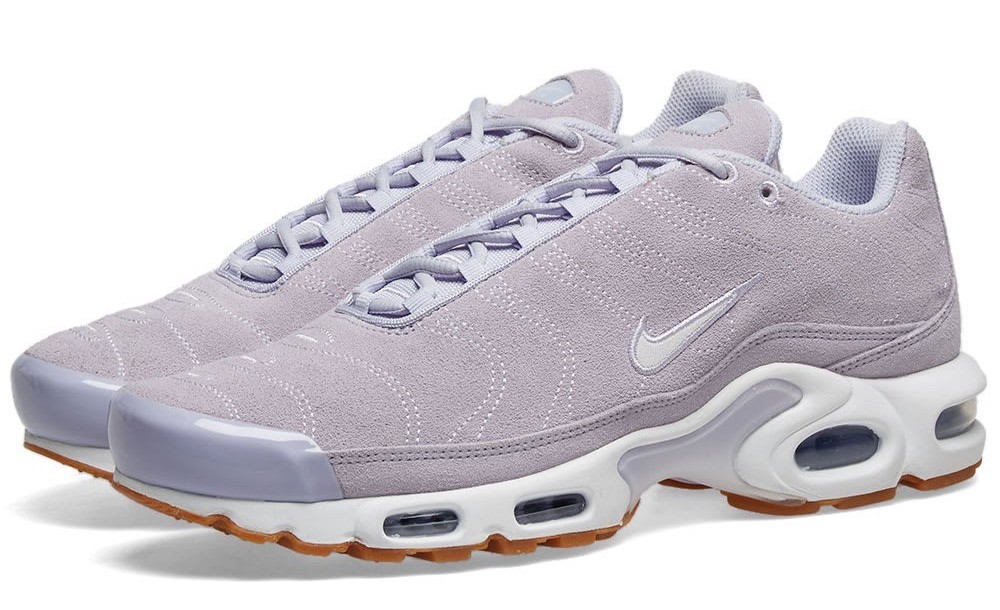 Nike Air Max plus purple