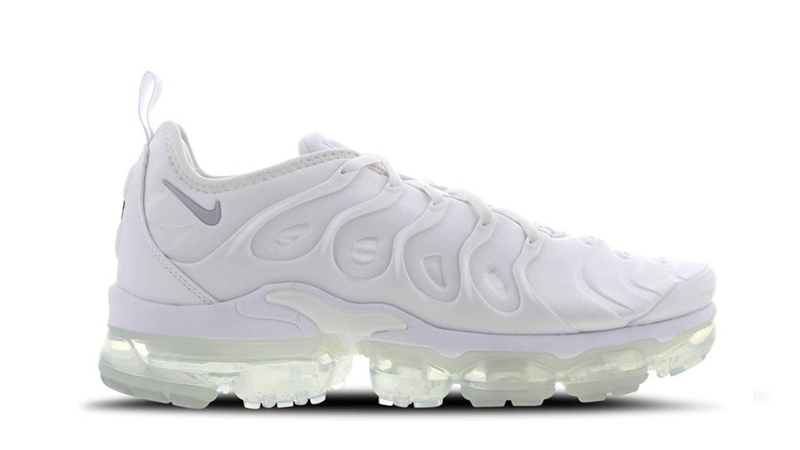 all white tn vapormax