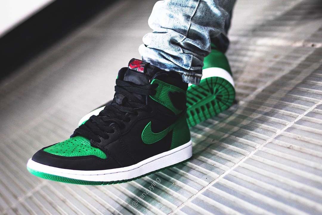 Air Jordan 1 High 'Pine Green'