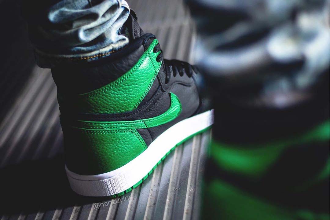 Air Jordan 1 High 'Pine Green'