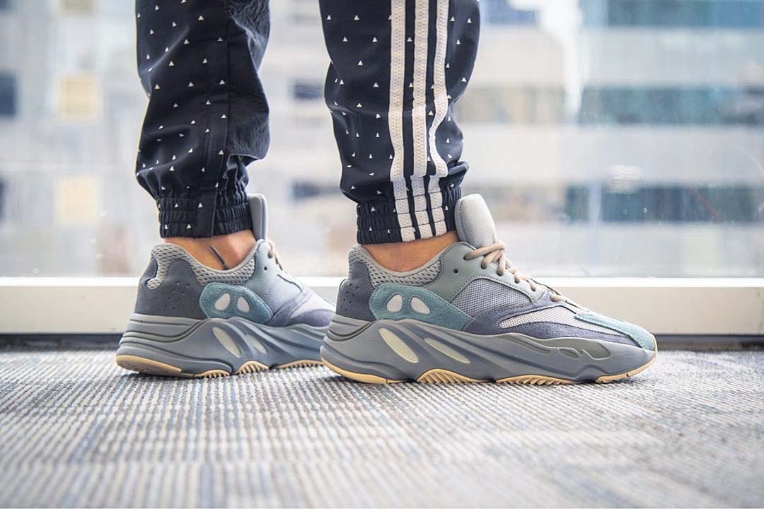 Teal blue yeezy 700 release date online