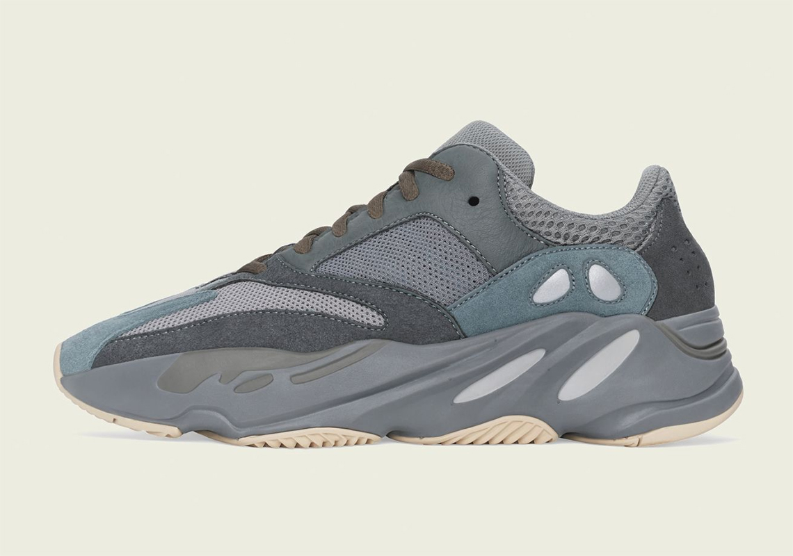 adidas-yeezy-boost-700-teal-blue-fw2499-4