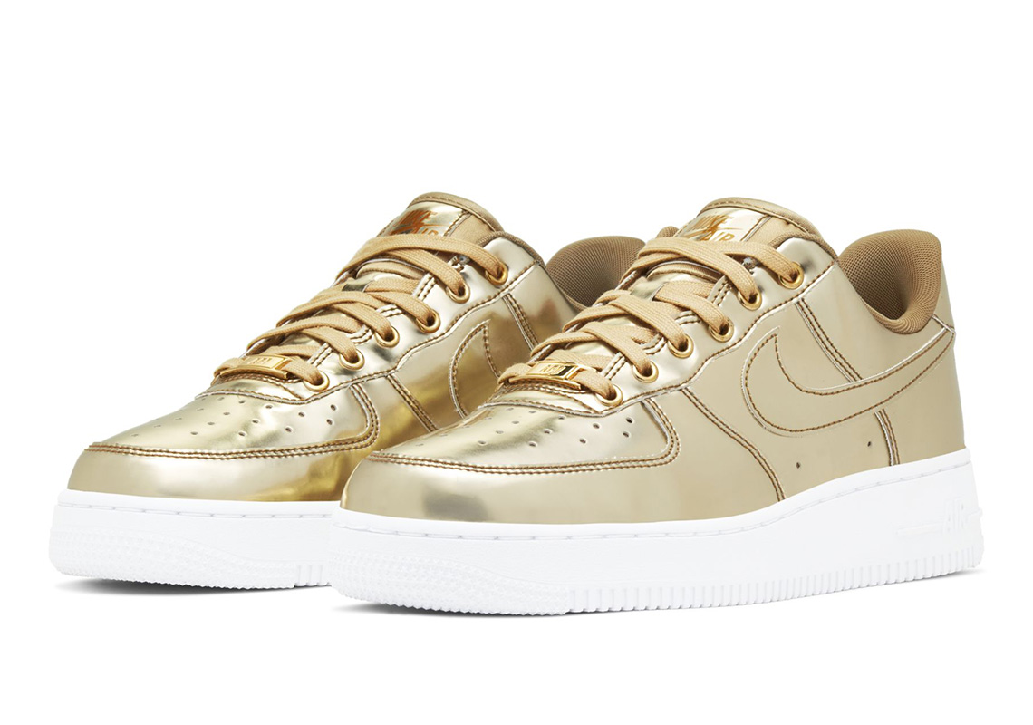 nike-air-force-1-metallic-gold-1