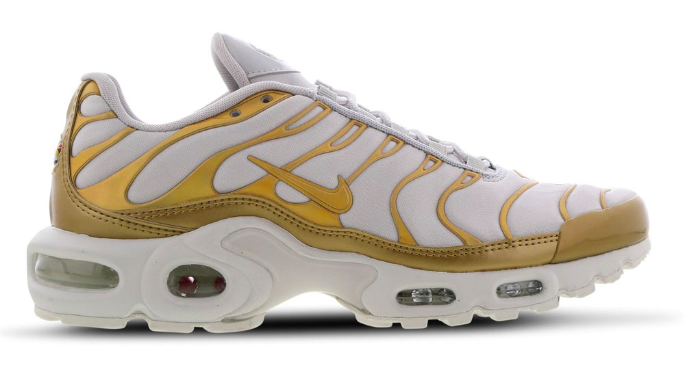 _0000_Nike Tuned Air Max Plus Gold