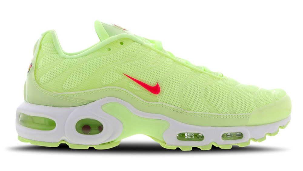 _0004_Nike Air Max Plus Barely Volt