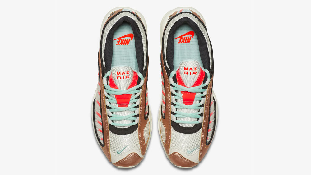 _0013_Nike Air Max Tailwind IV Metallic Red Bronze_Teal Tint CT3427-900