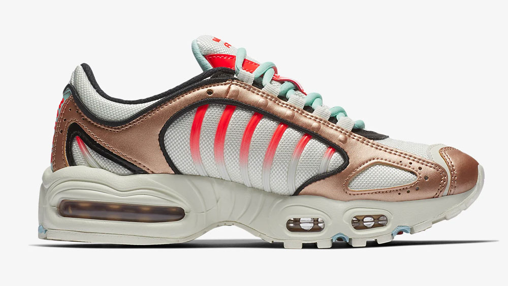 _0014_Nike Air Max Tailwind IV Metallic Red Bronze_Teal Tint CT3427-900