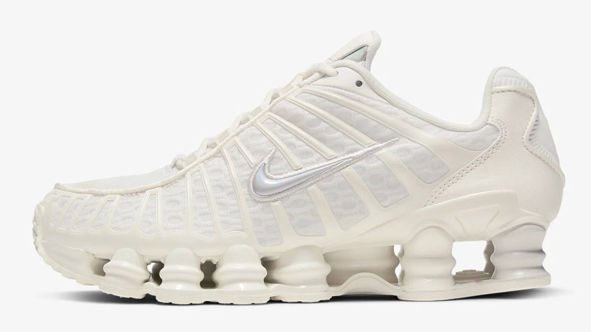 cream nike shox