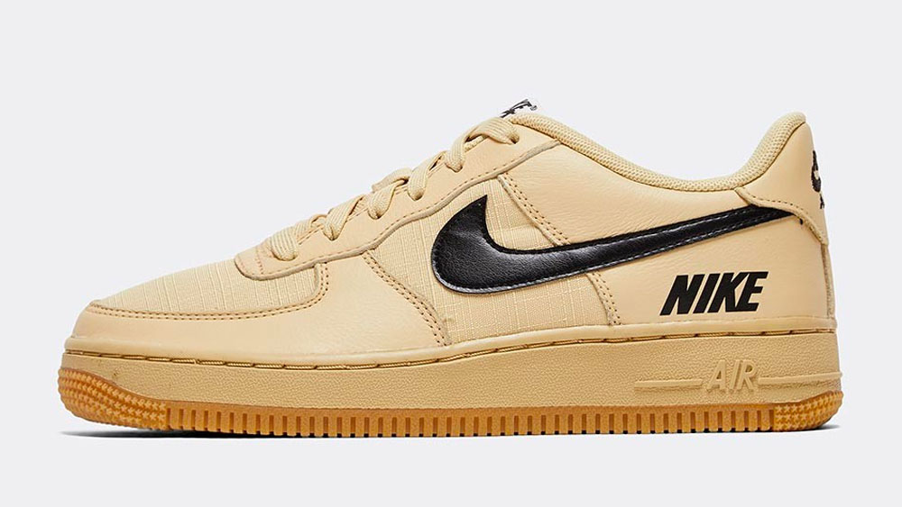 _0022_Nike Junior Air Force 1 LV8 5 GS Trainer _ Gold _ Gold _ Black