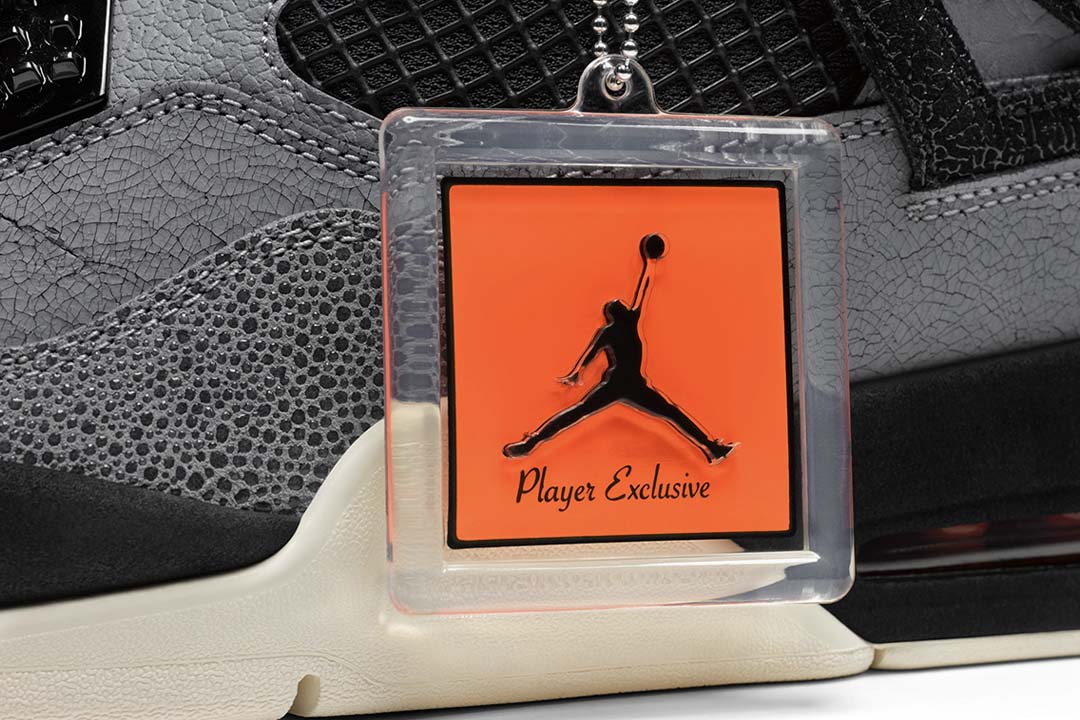 Air Jordan 4 "Dress Code"