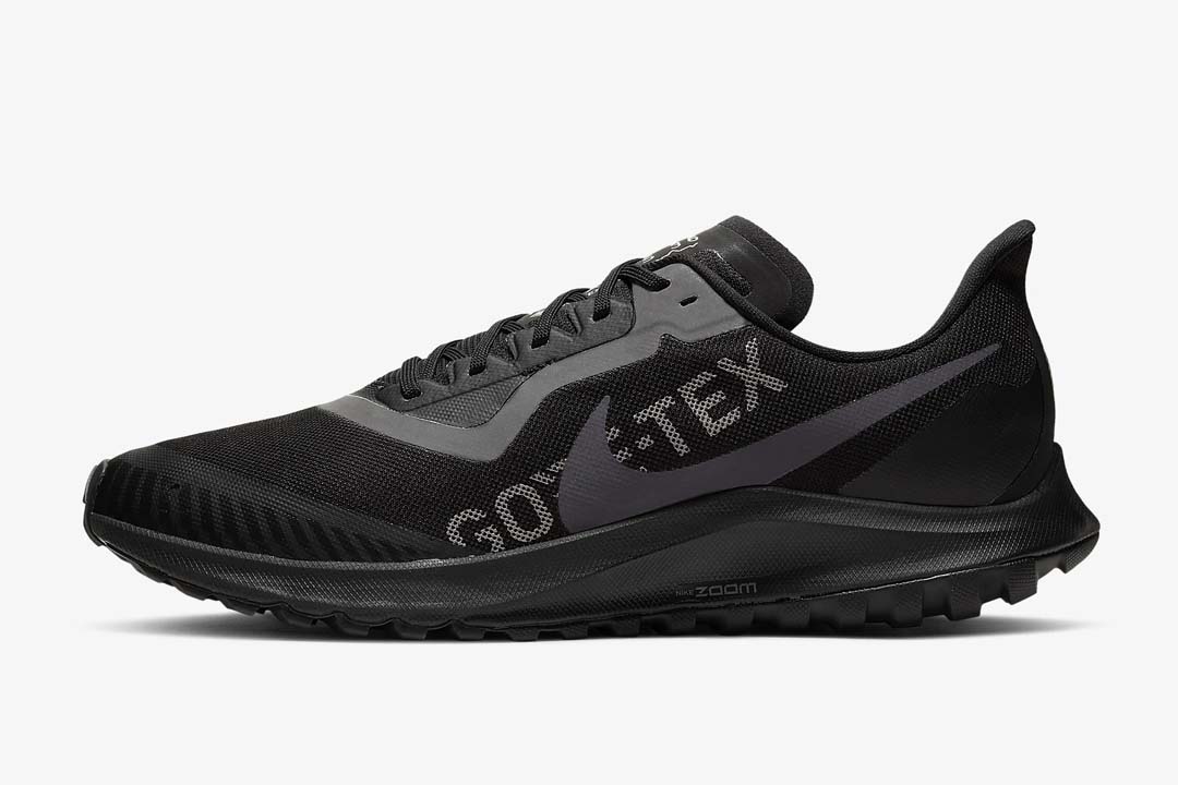These BLACKED OUT Nike Sneakers Shouldn't Be Missed!
