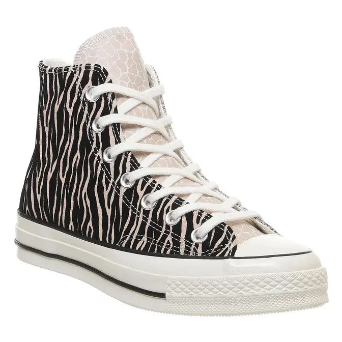 Snake sales print converse