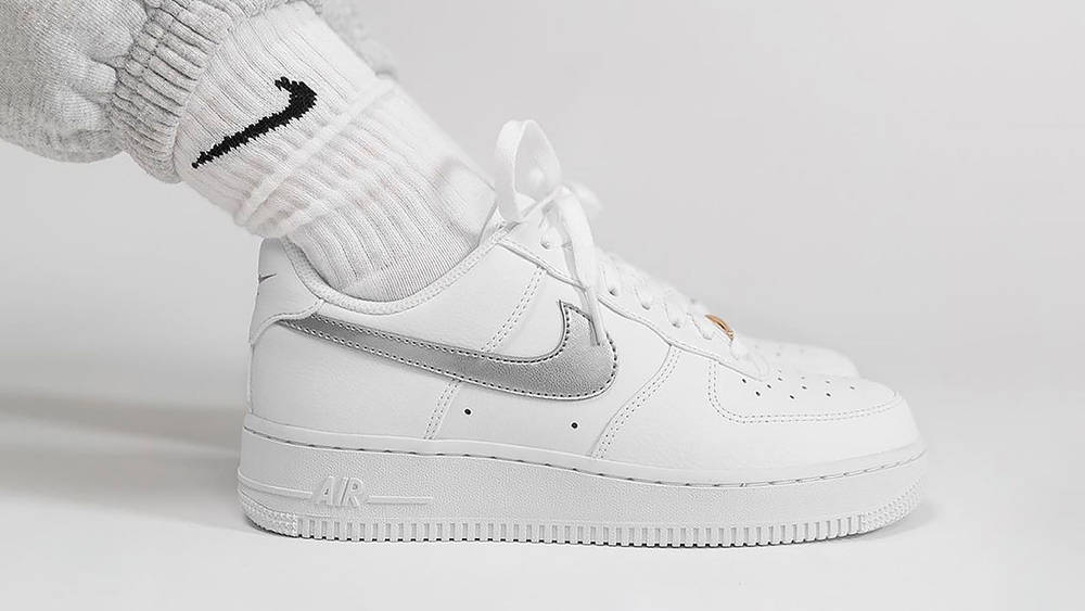 Nike Air Force 1 Silver Swoosh