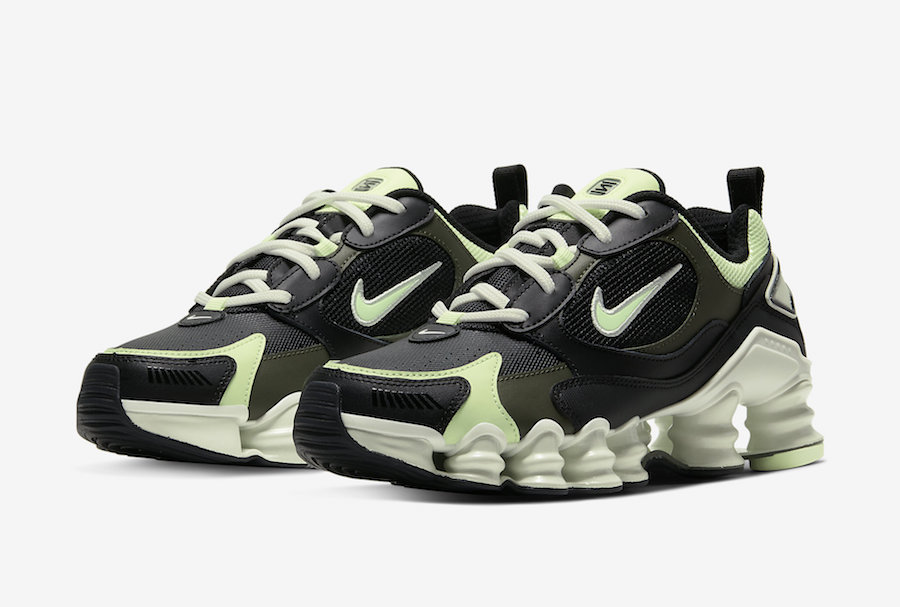 Nike-Shox-Nova-AT8046-001-Release-Date-4
