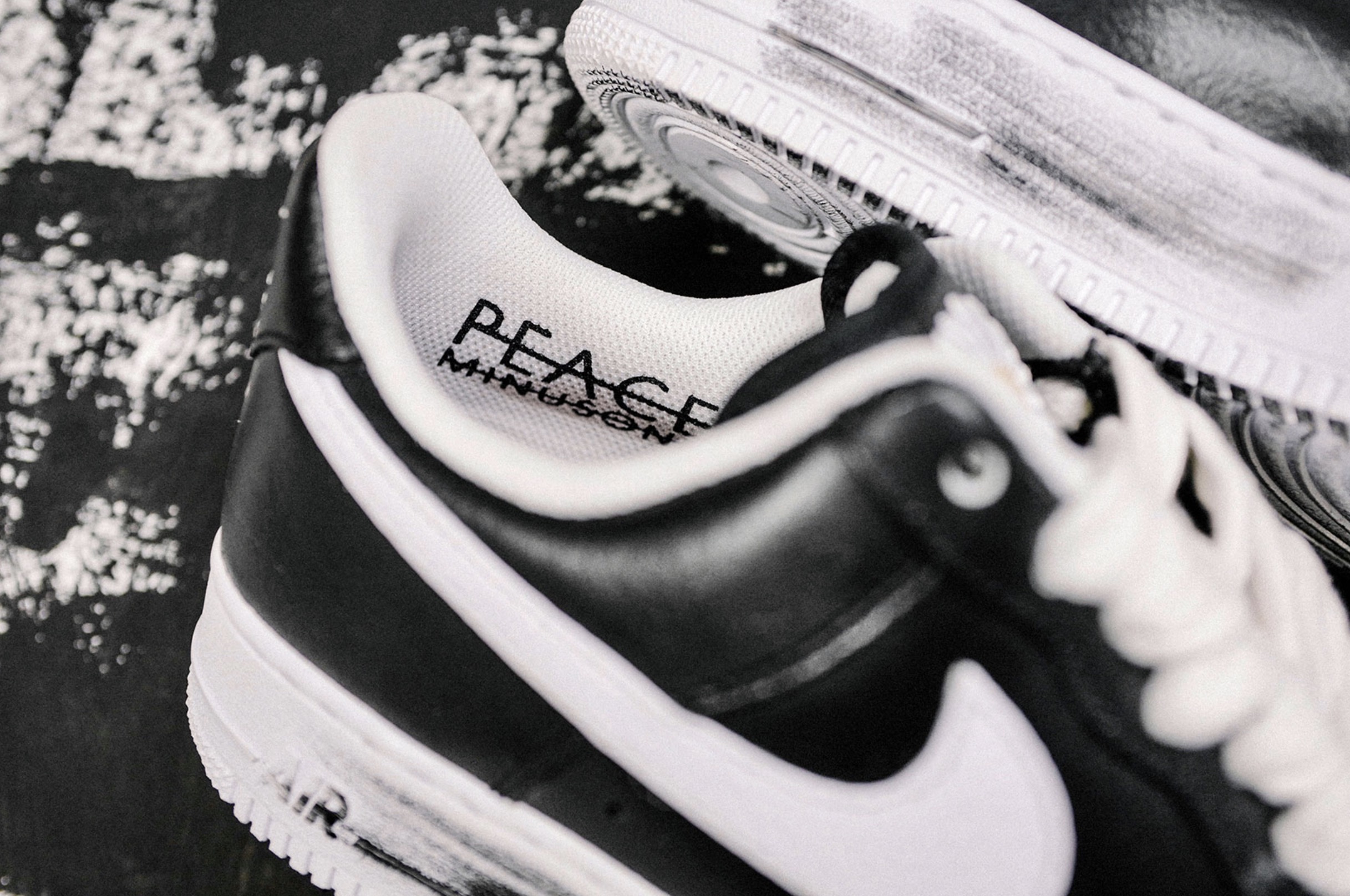 The PEACEMINUSONE x Nike Air Force 1 '07 Will Be Arriving This Week 2
