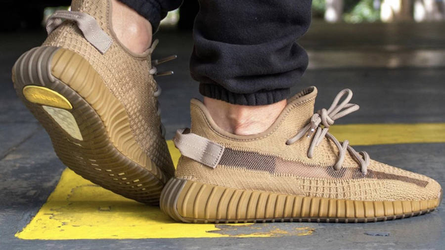 Yeezy Boost 350 V2 Earth On Foot3