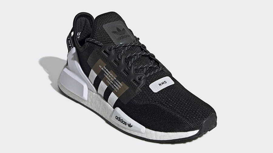adidas nmd r1 black and white
