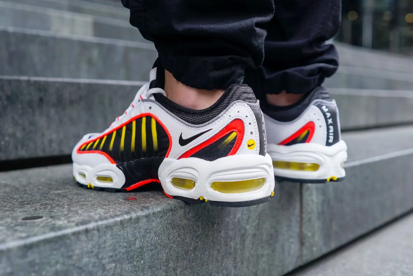 Take A Look At Our Unboxing Of The Nike Air Max Tailwind 4 Bright Crimson The Sole Supplier