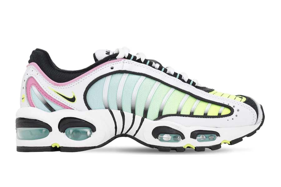 Get Up To 40% Off These INCREDIBLE Sneakers This Black Friday At LVR
