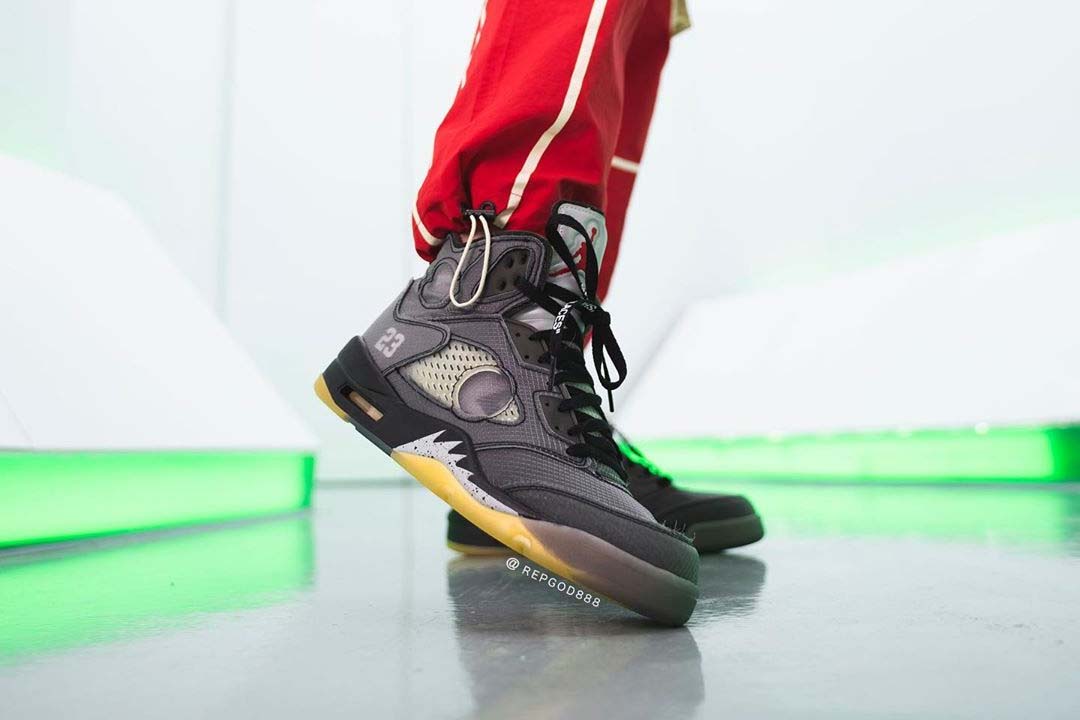 Off-White x Air Jordan 5 "Black Metallic"