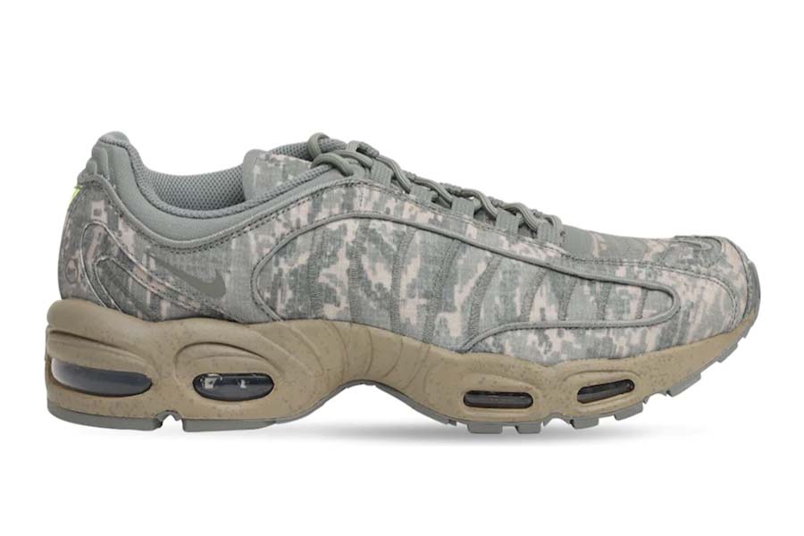 Slash An EXTRA 40% OFF These Must-Have Nike Trainers For A Limited Time!