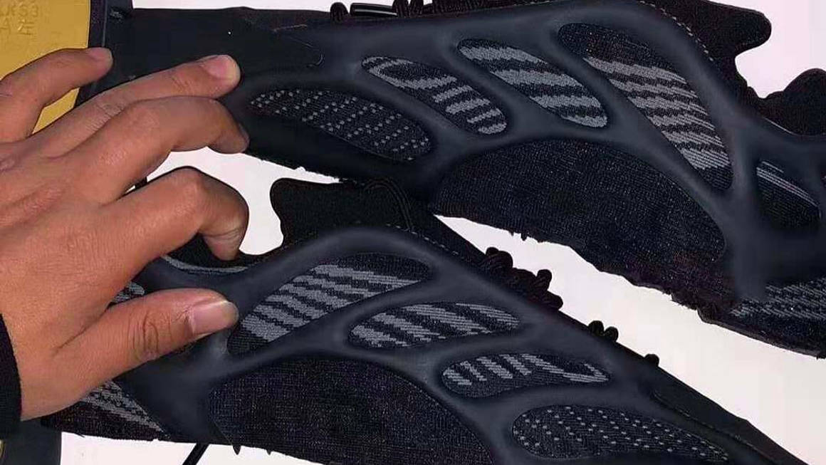 yeezy 700 v3 triple black